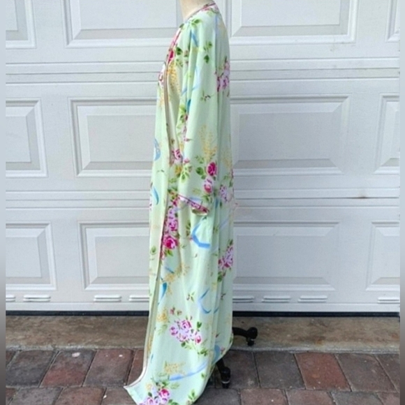 Silk Floral Robe - Picture 3 of 4